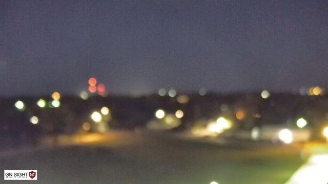 Вид на ночной город издалека