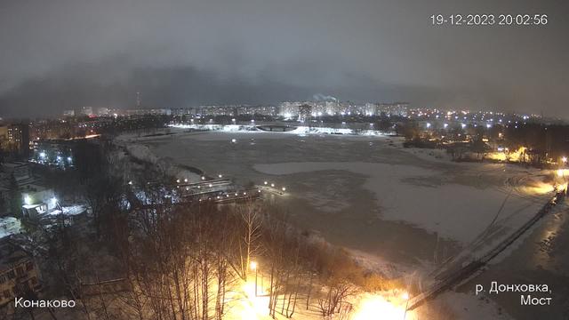 Камера с видом на реку Донховка, мост.